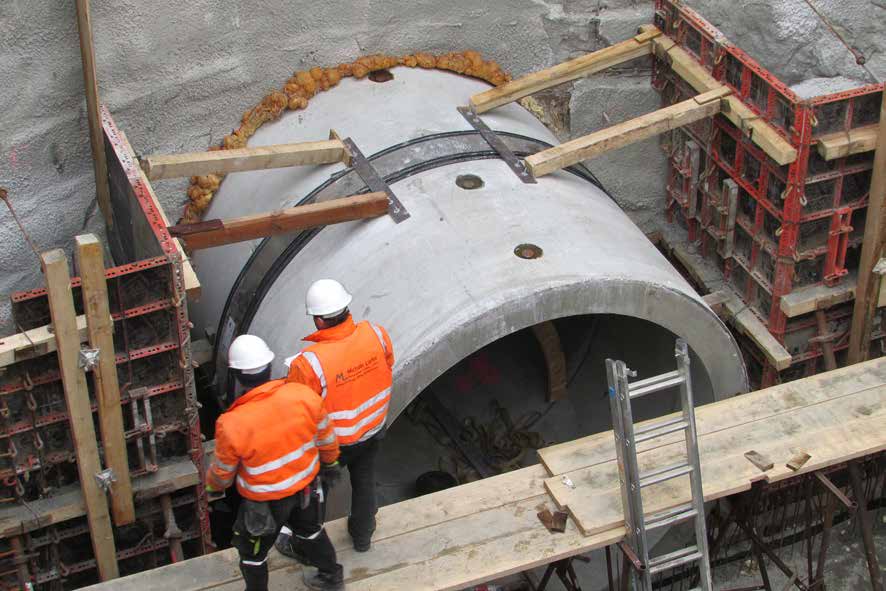 Passstueck und Vortriebsrohrstrang DN 2800 zielsicher miteinander verbunden